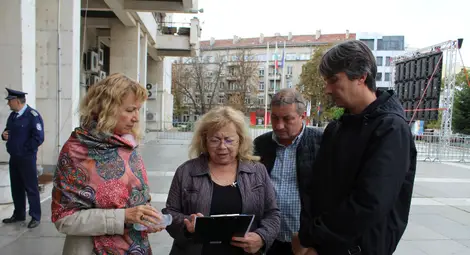 Мобилните устройства за наблюдение на вота  на 27 октомври пристигнаха в Русе