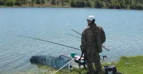 Рибар глобен за бракониерска кука