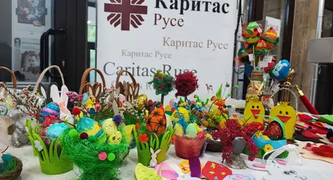 &bdquo;Каритас&ldquo; Русе с благотворителен базар във фойето на библиотека &bdquo;Любен Каравелов&ldquo;