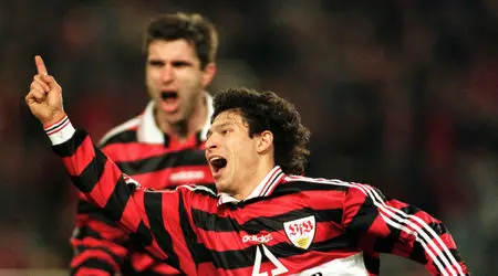 Балъков попадна сред стоте най-добри играчи в историята на Бундеслигата