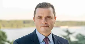 Пенчо Милков: Подготвяме облекчаване от такси и други плащания на пострадалите от ограниченията