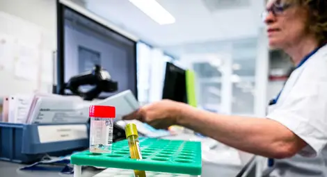 Руски кибератаки срещу изследователски центрове за COVID-19