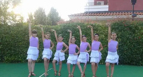 Танцьорите на &bdquo;Фламинго&ldquo; с успехи на два турнира