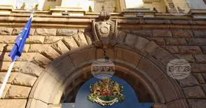 Кабинетът в оставка одобри средства за обезпечаване на дейности по издаването на лични документи