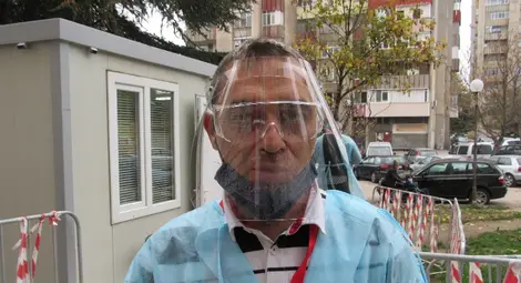 Директорът на Здравната каса стана доброволец в &bdquo;Медика&ldquo;