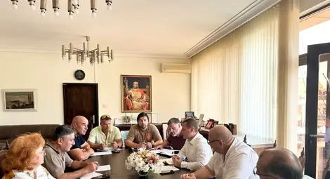 В Русе предстоят републиканско първенство и Фестивал на драконовите лодки В Русе предстоят републиканско първенство и Фестивал на драконовите лодки