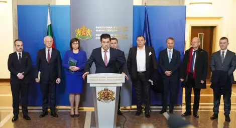 Бизнесът ще получи компенсации за тока и през април, готви се нов механизъм за подпомагане Бизнесът ще получи компенсации за тока и през април, готви се нов механизъм за подпомагане