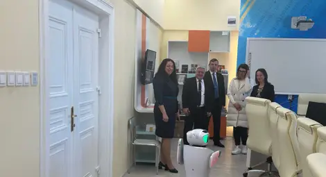 Посланикът на Словения Н. Пр. Наташа Бергел гостува в Русенския университет