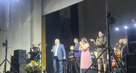 "Дихание" с Орлин Горанов остави без дъх публиката в Две могили "Дихание" с Орлин Горанов остави без дъх публиката в Две могили