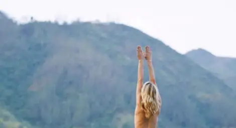 Гуинет Полтроу се съблече чисто гола и отнесе критики