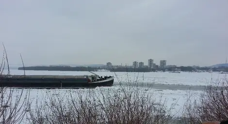 Русенски екипаж стeгнат в леден корсет до Силистра