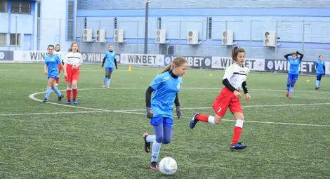 Дунавските футболни момичета записаха две убедителни победи