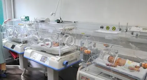 Тризнаци проплакаха в бургаска болница