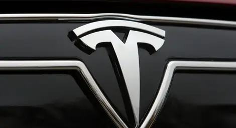 "Тесла" стана най-скъпата автомобилна компания в САЩ "Тесла" стана най-скъпата автомобилна компания в САЩ