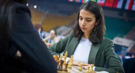 Предупредиха иранска шахматистка да не се завръща в страната си