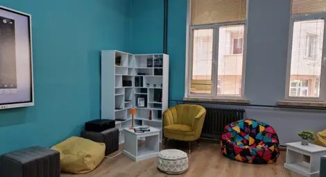 Девет училища в община Русе ще модернизират класни стаи с финансиране от просветното министерство