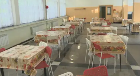 БАБХ установи десетки несъответствия при проверките на детски кухни и училищни столове