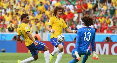 Храбри мексиканци спряха Бразилия за първи път на световни финали Храбри мексиканци спряха Бразилия за първи път на световни финали