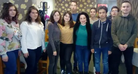 Ученици от Математическата с грамоти от Плевен за проекти по информатика