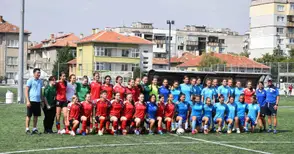 Румънсски футболистки гостуваха за контролни мачове в Русе