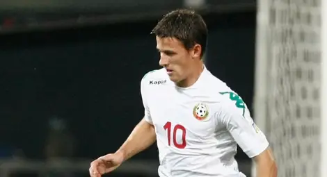 Обвиниха Сашо Тонев в расизъм при дебюта му за Селтик Обвиниха Сашо Тонев в расизъм при дебюта му за Селтик