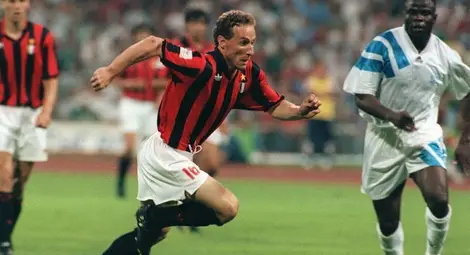 Трета "Златна топка" идва на юбилея на Стоичков