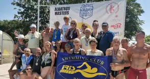 66 златни медала за плувците на „Ирис“ на турнир във Варна