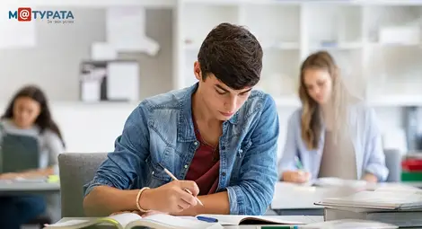 Над 4200 ученици се явиха на онлайн пробна матура по български език и литература