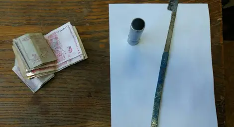 Крадец изобрети уред за измъкване на пари от кутии за дарения