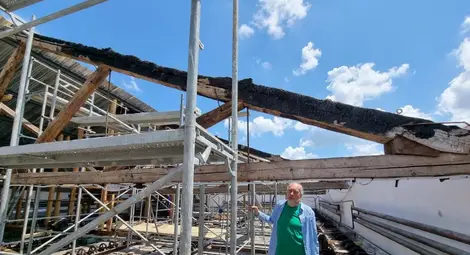 Русенската опера с нов покрив до месец