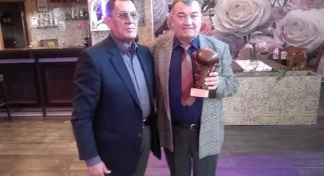 Шефът на боксовите съдии с награда за юбилей