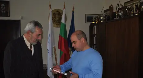 Кметът на Русе с награда за партньорство от Синдиката на българските учители