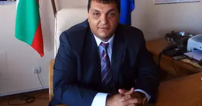 Областната управа ще ремонтира войнишките паметници в Каран Върбовка