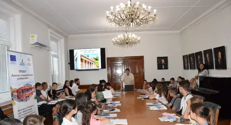 50 ученици и учители от Болградски и Одески район, Украйна пристигнаха за езиково обучение в Русенския университет