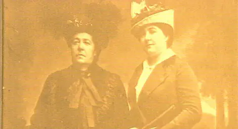 Ирина Хитова с майка си Екатерина, заради чието разклатено здраве семейството се мести в Русе.