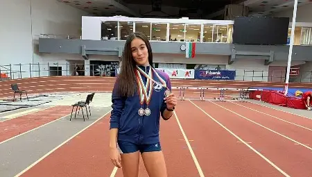 Росина Николова с пълен комплект медали на държавното първенство