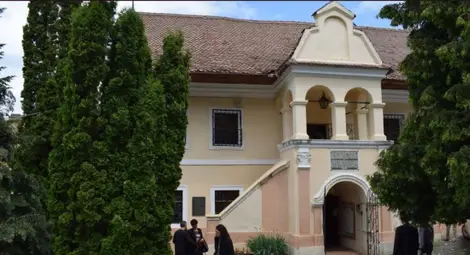 Музеят на Първото румънско училище в румънския град Брашов. Музеят на Първото румънско училище в румънския град Брашов.