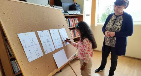 Алеко Константинов и светите братя Кирил и Методий обогатиха Алеята на будителите в Караманово Алеко Константинов и светите братя Кирил и Методий обогатиха Алеята на будителите в Караманово