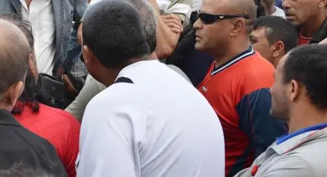 Роми нахлуха в габровско училище