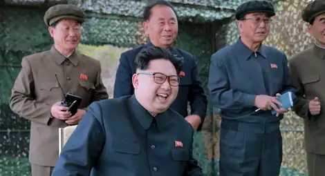 В името на партията: Без сватби и погребения в КНДР