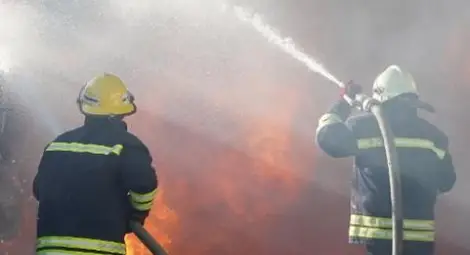 Загасен е пожар в изоставена сграда в Силистра, спасени са други две сгради в съседство