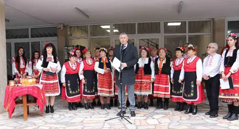 Станчо Цанков спечели конкурса за най-добро червено вино на Трифон Зарезан в Пиргово