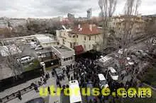 Двама убити и много ранени при врзив пред американското посолство в Анкара