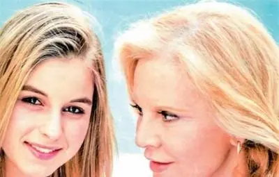 Силви Вартан показа дъщеря си Дарина