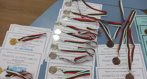 26 медала спечелиха &bdquo;многознайковци&ldquo; от Ценово