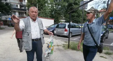 Блок &bdquo;Скопие&ldquo;: Вече 4 месеца плащаме вода и ток, изразходвани от Общината