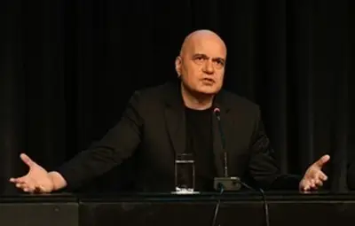 Слави Трифонов към новия парламент: Приемате референдума или идвам!