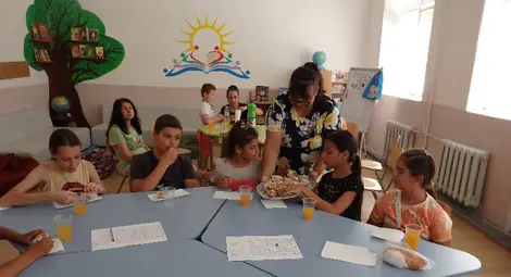 Лятна занималня привлича ученици в Ценово /галерия/