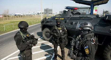 Задържан е третият участник в атентата в летището на Брюксел Задържан е третият участник в атентата в летището на Брюксел