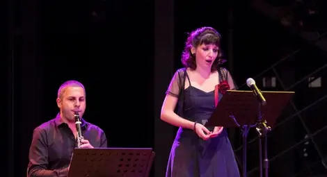 Анна Карадимитрова и Преслав Петков на сцената.